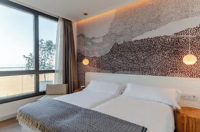 HIRU UHINAK HOTEL