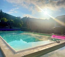 Q Villa