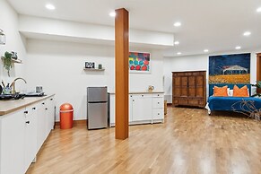 Private Garden Retreat With Gym & Golf Path Access 2 Bedroom Home