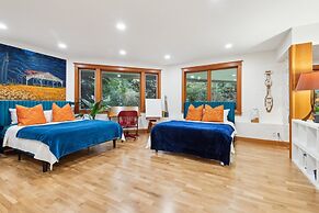 Private Garden Retreat With Gym & Golf Path Access 2 Bedroom Home