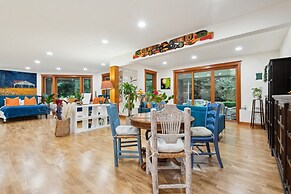 Private Garden Retreat With Gym & Golf Path Access 2 Bedroom Home