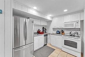 Coastal Camelot - Walk To Surfside Beach 2 Bedroom Duplex