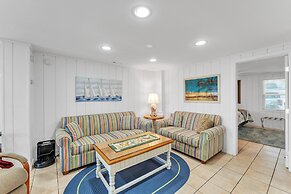 Coastal Camelot - Walk To Surfside Beach 2 Bedroom Duplex