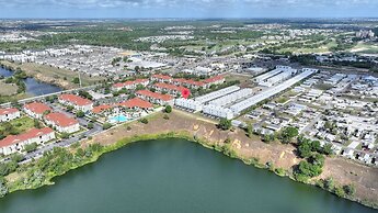 Harmony Haven Boutique Townhome At Azzure Resort Near Disney By Shine 