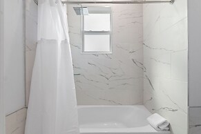 Harmony Haven Boutique Townhome At Azzure Resort Near Disney By Shine 