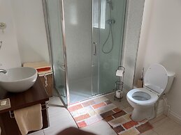 Seaside Retreat in Exmouth With Stunning Views