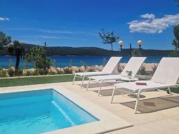 Amadria Exclusive Beach Villa