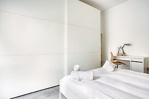 Bright 3BR flat near Park