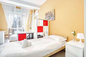 Bright 3BR flat near Park