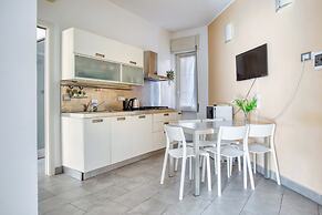 Bright 3BR flat near Park