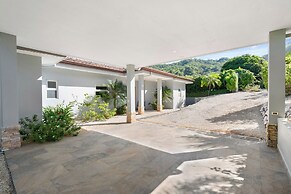 Casa Tropical