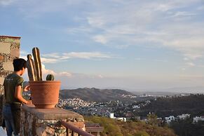 Tierra Adentro Hotel Fashion Grill & Spa