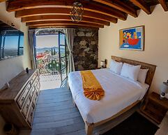 Tierra Adentro Hotel Fashion Grill & Spa