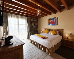 Tierra Adentro Hotel Fashion Grill & Spa