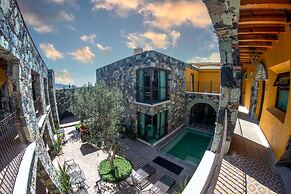 Tierra Adentro Hotel Fashion Grill & Spa