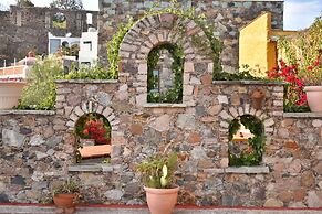 Tierra Adentro Hotel Fashion Grill & Spa