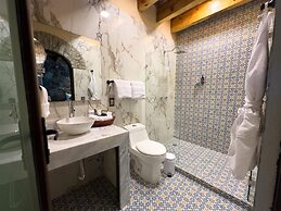 Tierra Adentro Hotel Fashion Grill & Spa