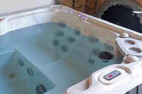 Bali Hi Cliff Cottage-sleeps 2-hot Tub-5minbeach