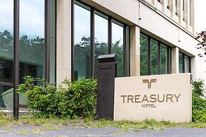 Treasury Hotel