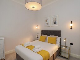 The Salisbury Apartment 103