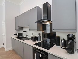 The Salisbury Apartment 104