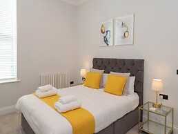 The Salisbury Apartment 104