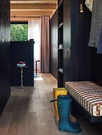 Mad Swans in The Mendips