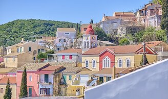 Christine's Seaview by Corfuescapes