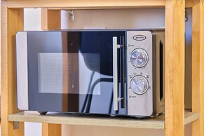 Christine's Seaview by Corfuescapes