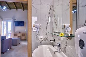 Christine's Seaview by Corfuescapes