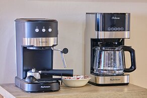 Christine's Seaview by Corfuescapes