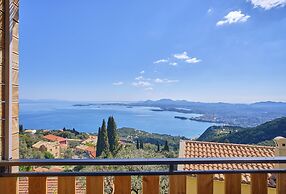 Christine's Seaview by Corfuescapes