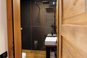 HOW Boutique and Hotel