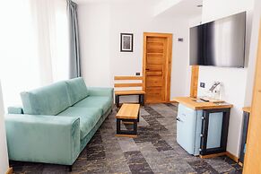 HOW Boutique and Hotel