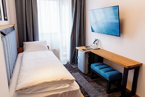 HOW Boutique and Hotel