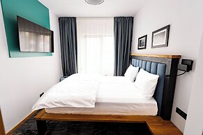 HOW Boutique and Hotel