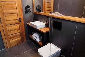 HOW Boutique and Hotel