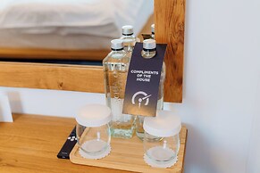 HOW Boutique and Hotel