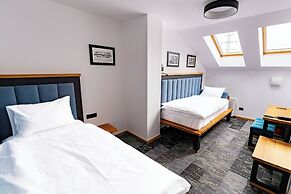 HOW Boutique and Hotel
