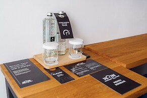 HOW Boutique and Hotel