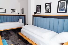 HOW Boutique and Hotel
