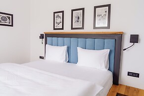 HOW Boutique and Hotel