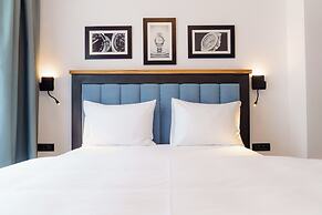 HOW Boutique and Hotel