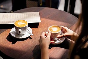 HOW Boutique and Hotel
