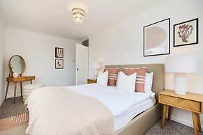 The Oxford Garden House - Spacious 5-bed Oxford Home With Garden & Bal