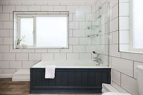 The Oxford Garden House - Spacious 5-bed Oxford Home With Garden & Bal