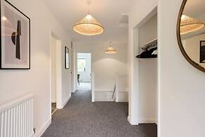 The Oxford Garden House - Spacious 5-bed Oxford Home With Garden Balco