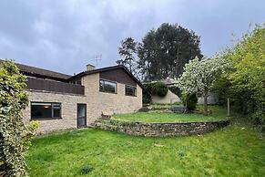 The Oxford Garden House - Spacious 5-bed Oxford Home With Garden Balco