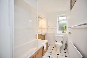 The Oxford Garden House - Spacious 5-bed Oxford Home With Garden Balco