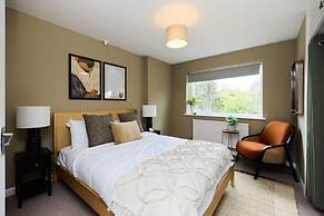 The Oxford Garden House - Spacious 5-bed Oxford Home With Garden Balco